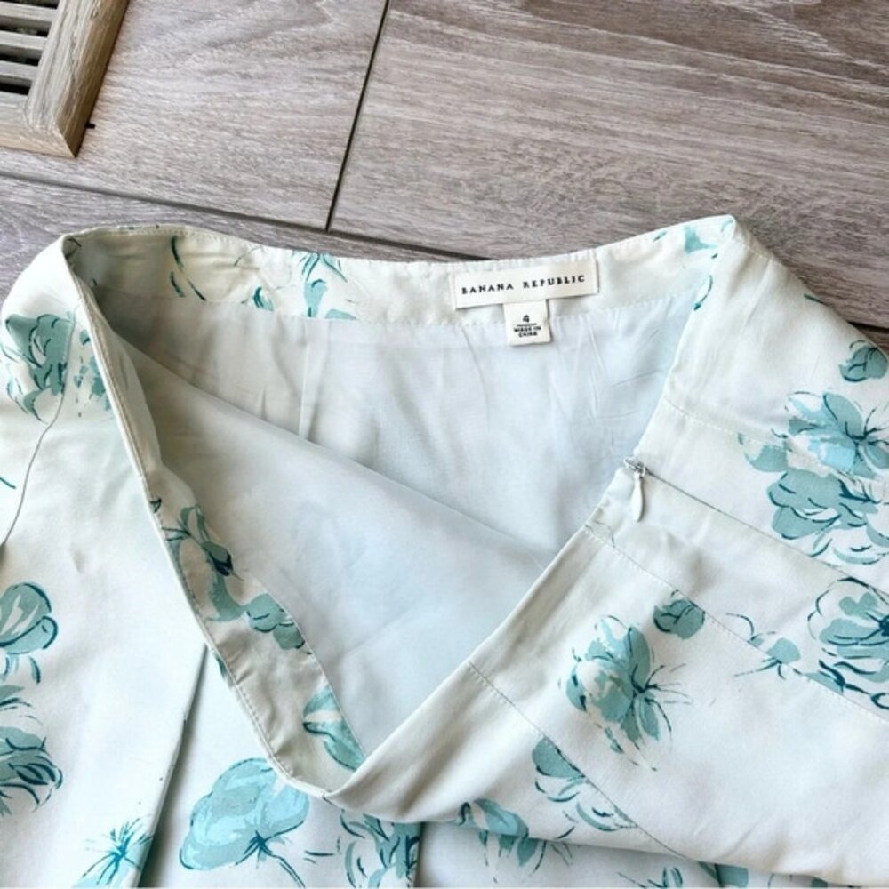 Banana Republic Pure Silk Floral A-Line Pleated Knee-Length Skirt - Picture 5 of 16